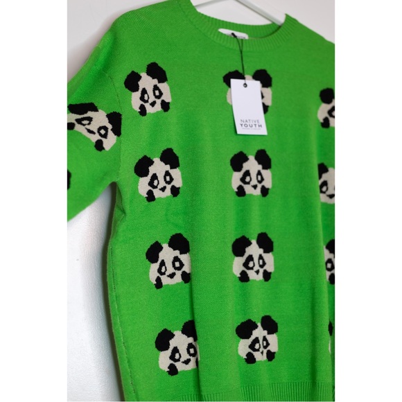 Native Youth Very Oversized Sweater- XS - Picture 2 of 5